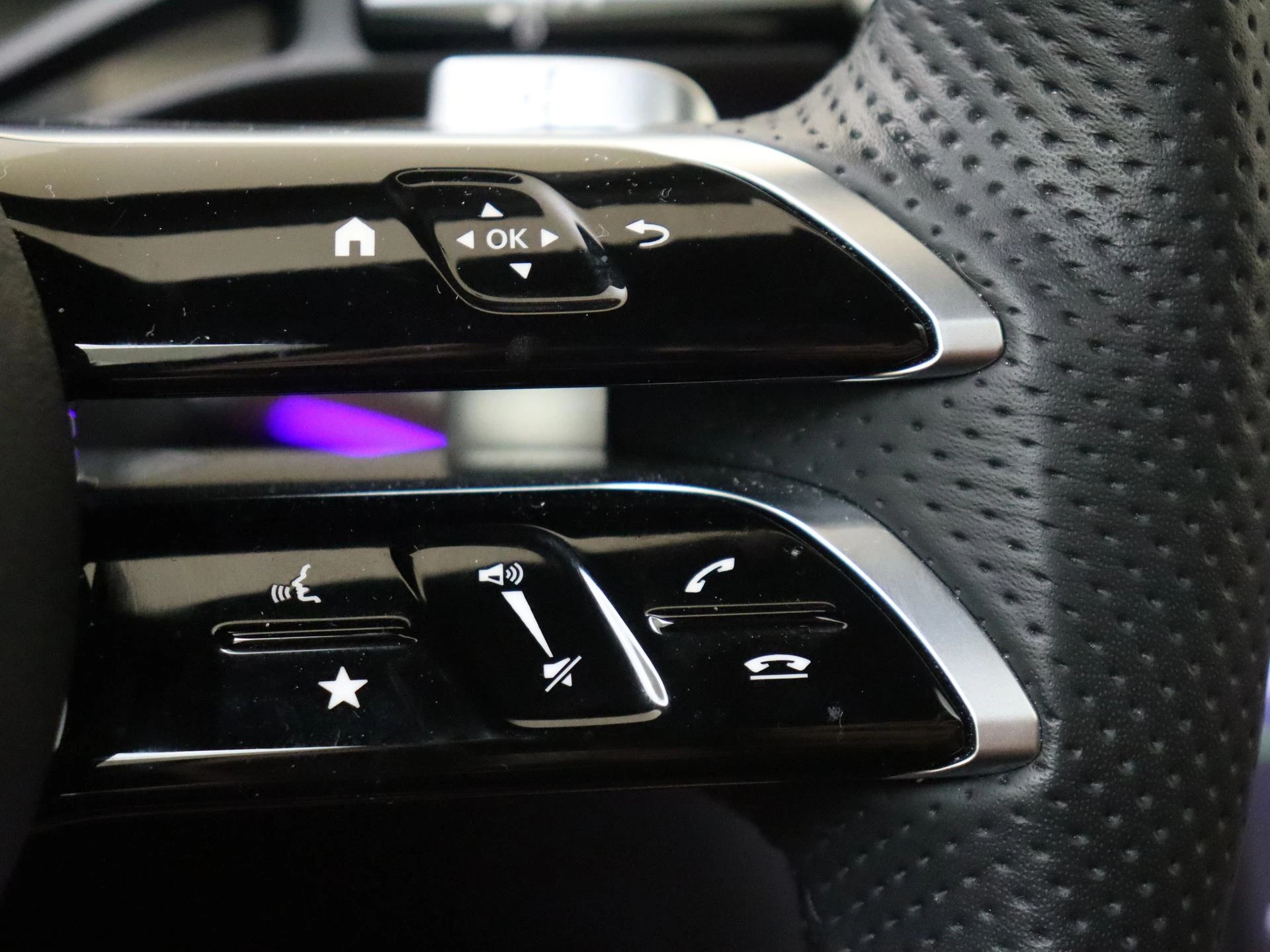 Mercedes-Benz-C-Klasse-image-12
