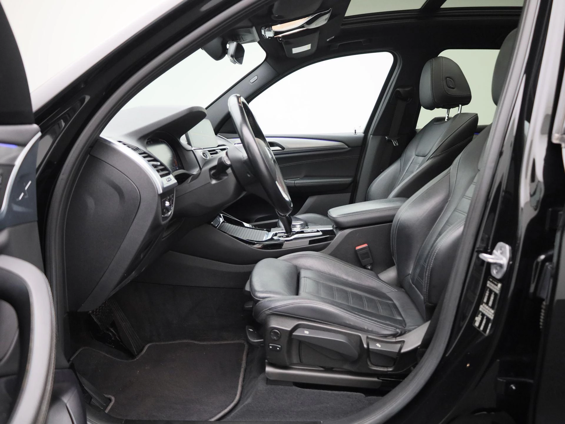 BMW X3 sDrive18d (110 kW)