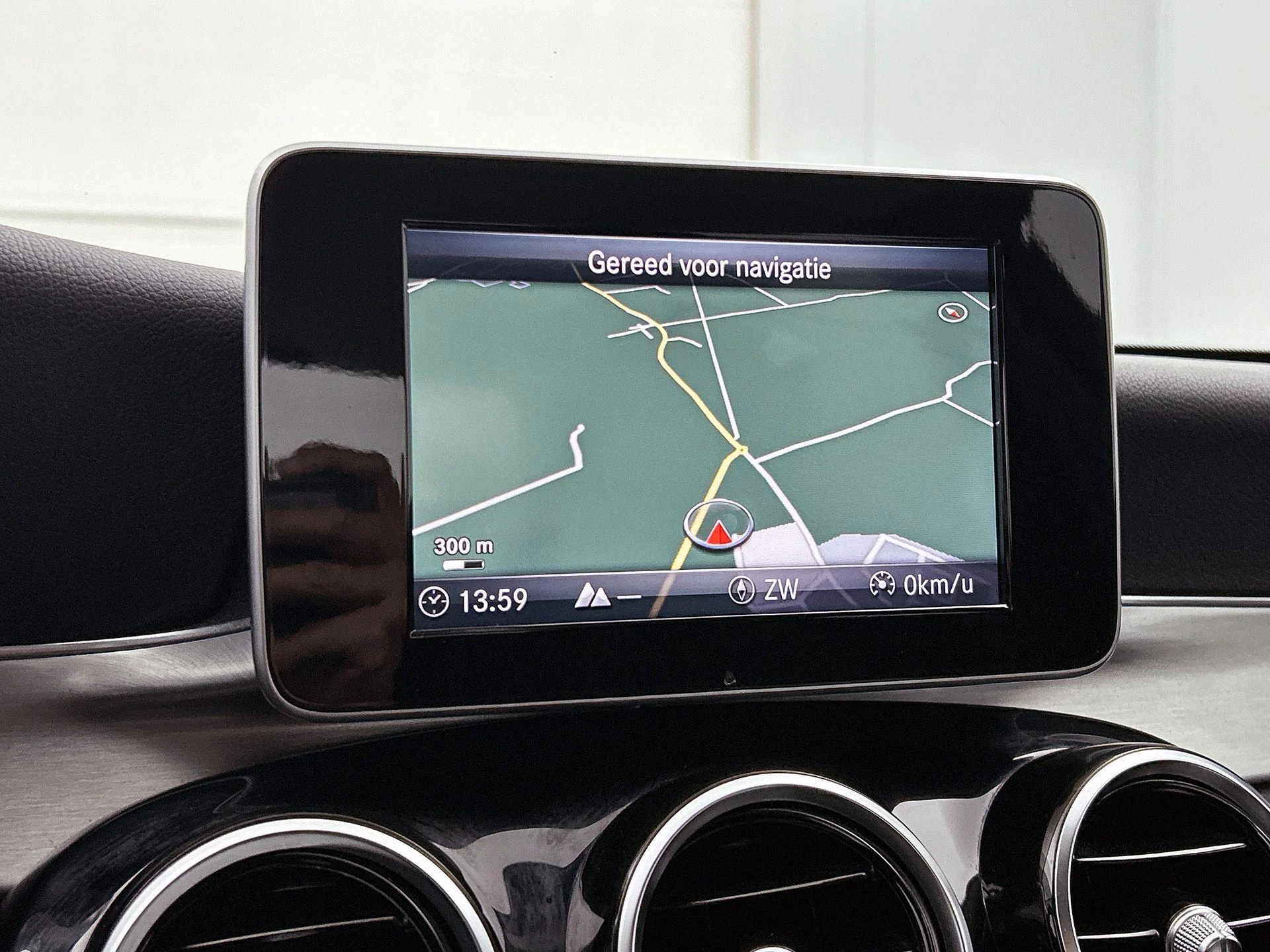 Mercedes-Benz-C-Klasse-image-28