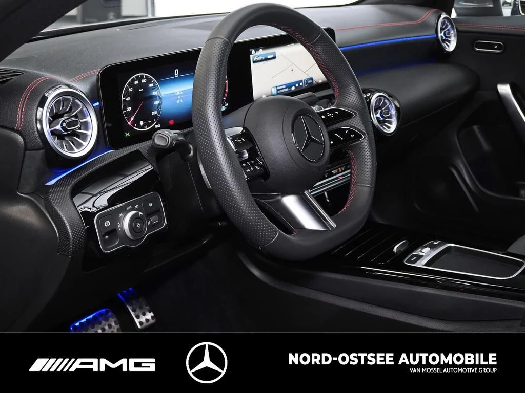 Mercedes-Benz CLA 200 d AMG COUPÉ ADV.+ MBUX HANDS-FREE AMG Line