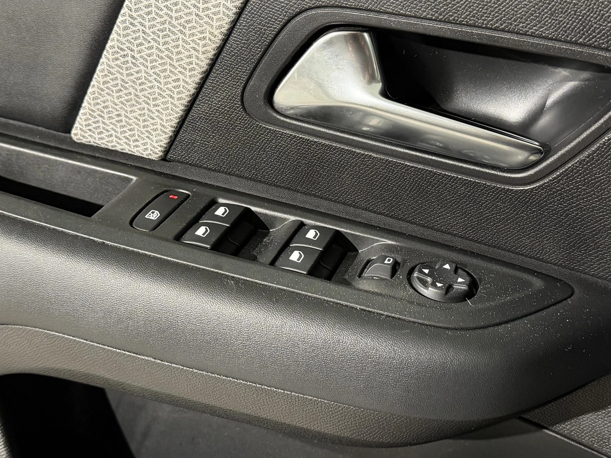 Citroën-ë-C4-image-23
