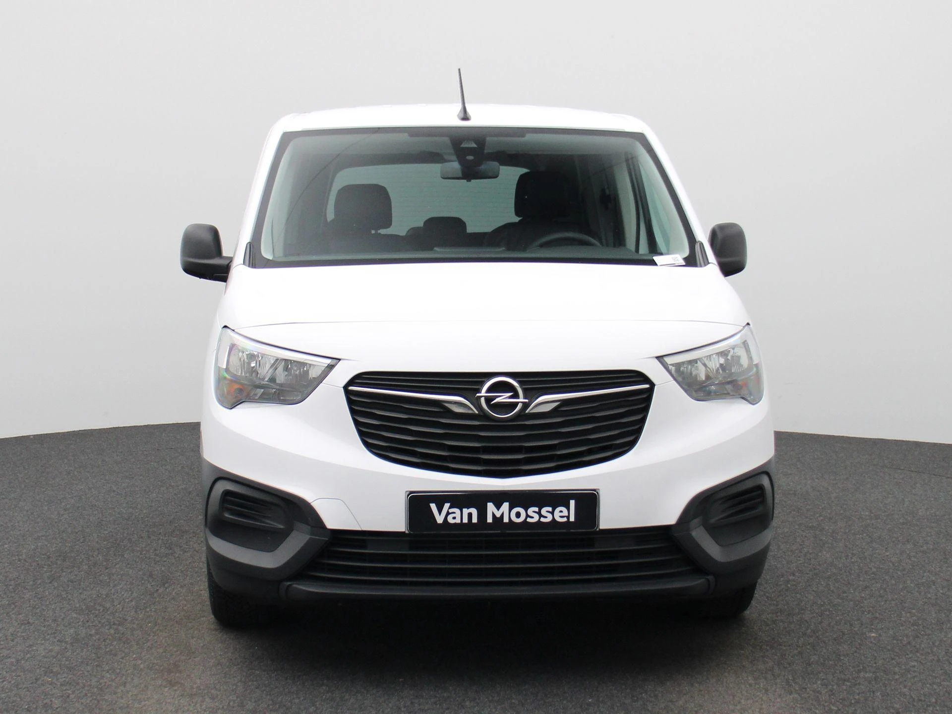 Opel-Combo Life-image-3