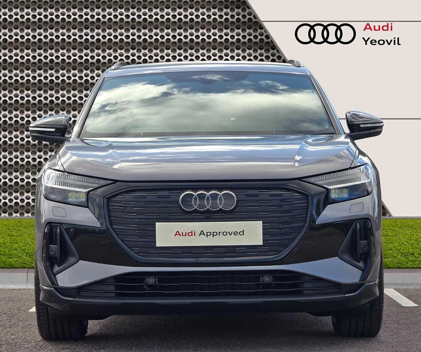 Audi-Q4 e-tron-image-6
