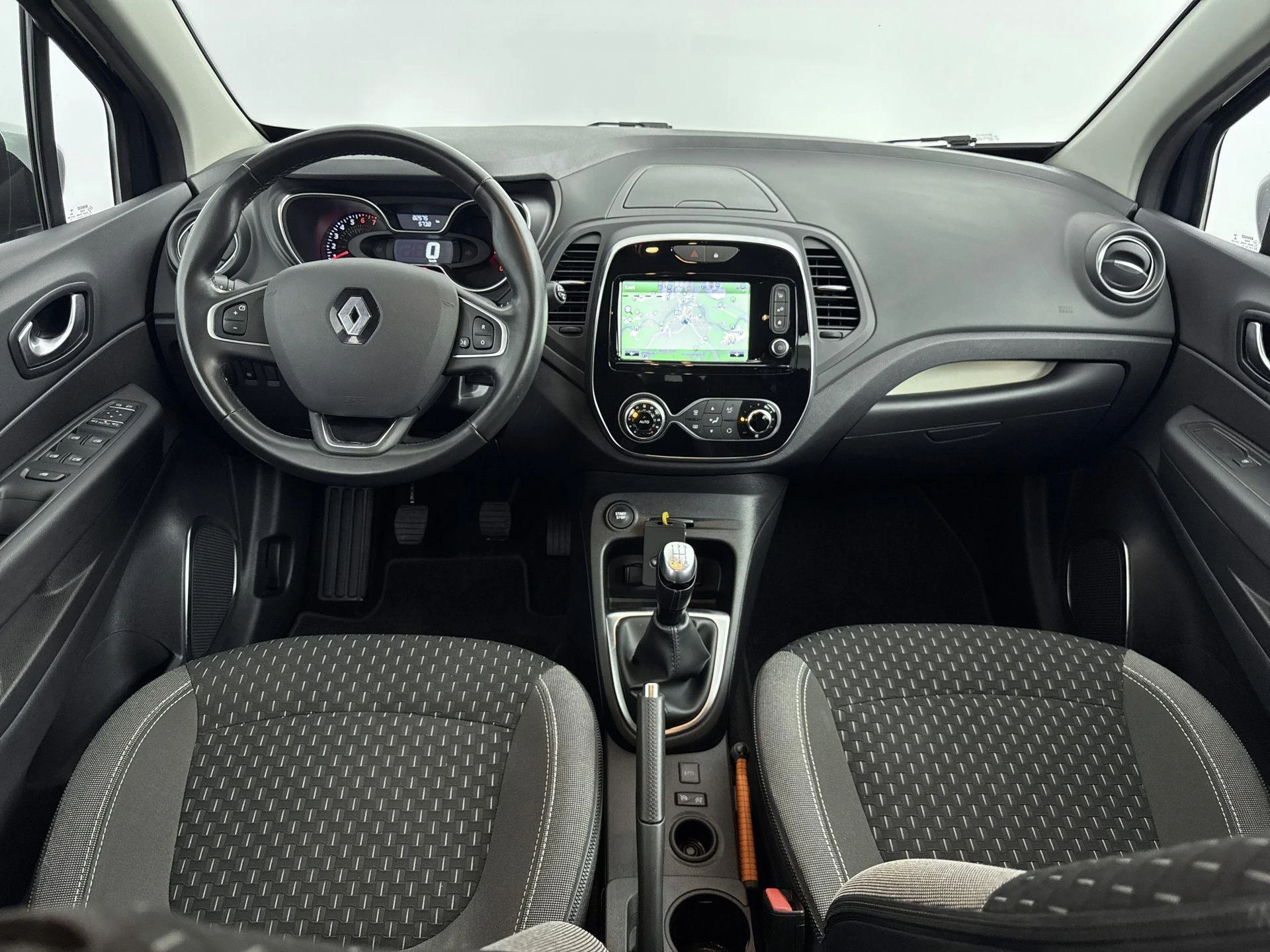 Renault-Captur-image-17