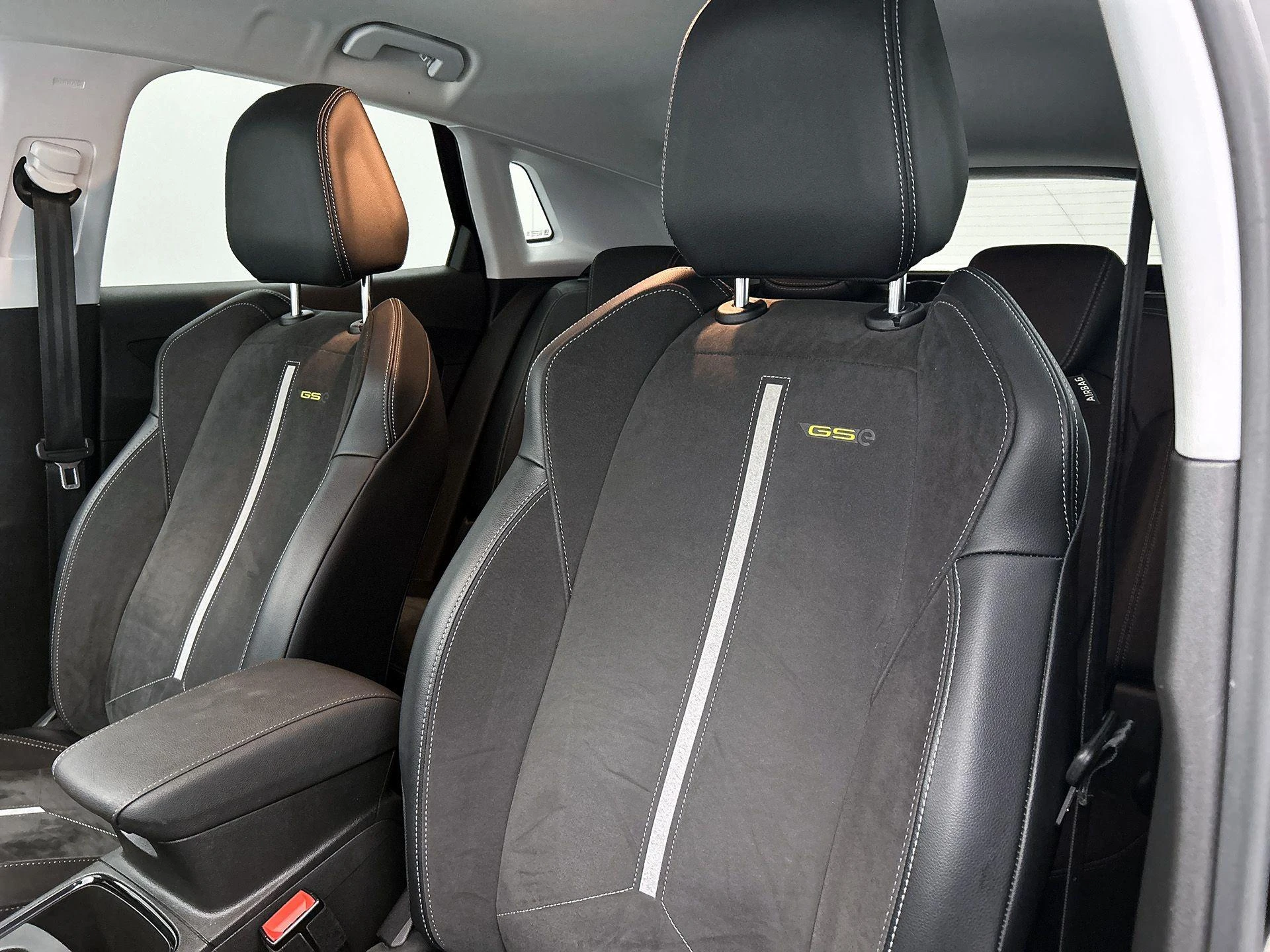 Opel-Grandland-image-11