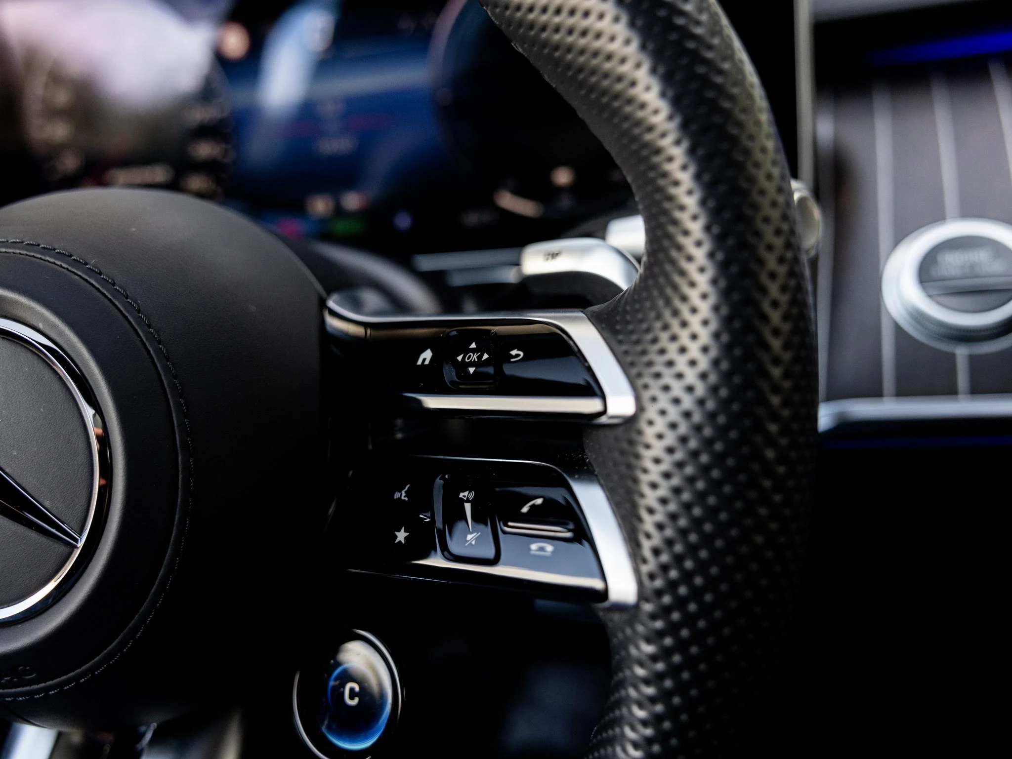 Mercedes-Benz-S-Klasse-image-39