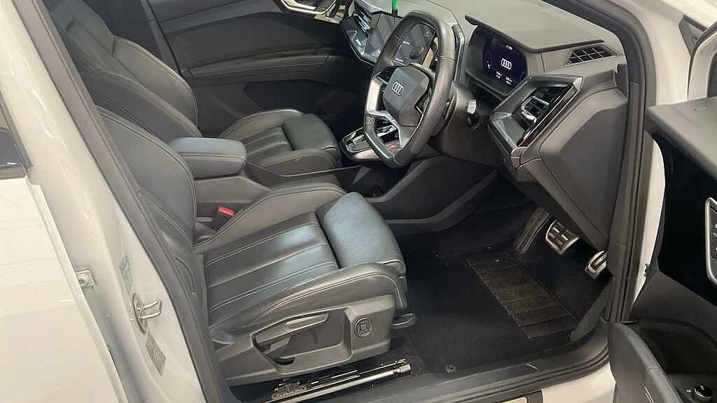 Audi-Q4 Sportback e-tron-image-10