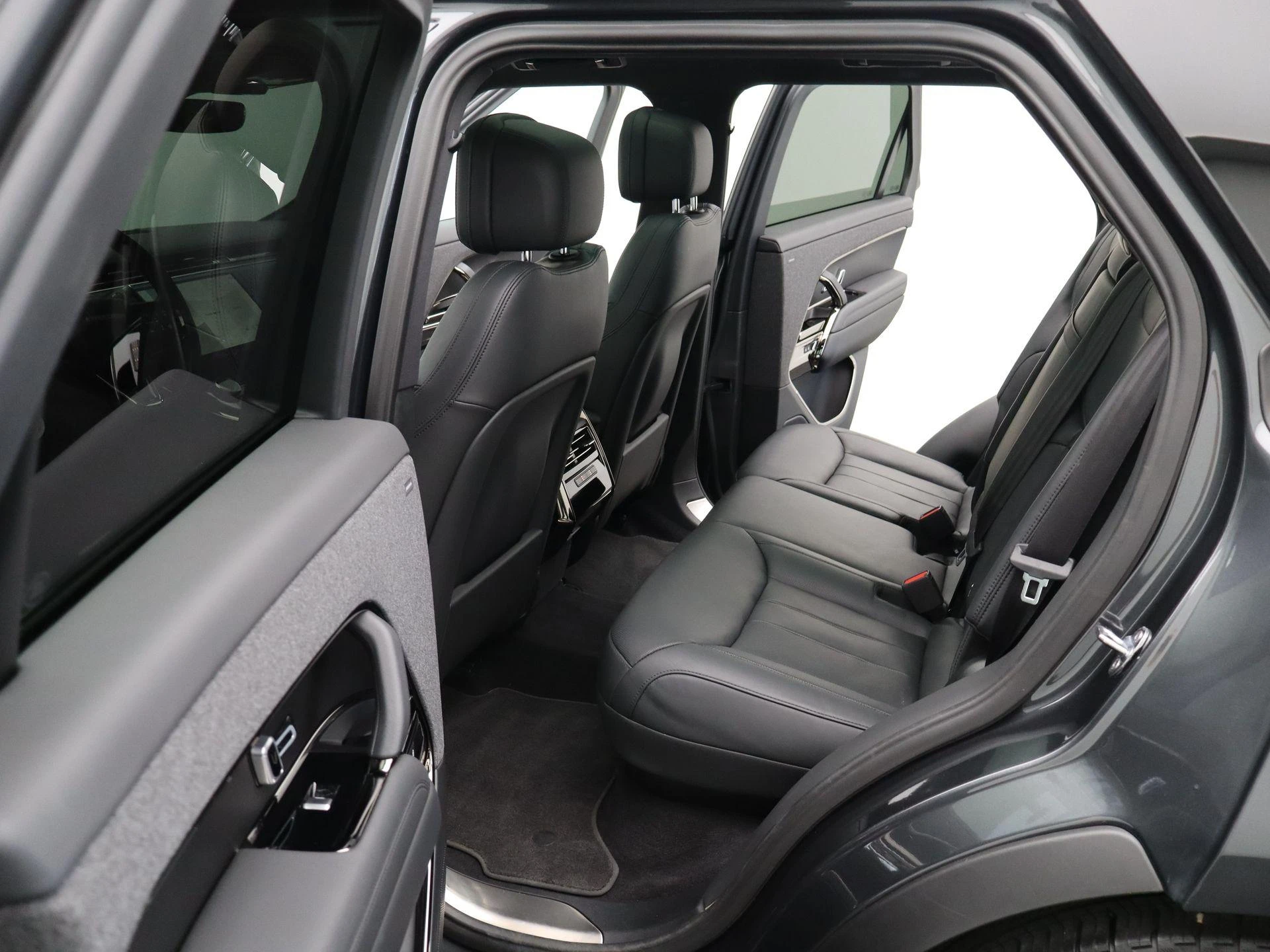 Land Rover-Range Rover Sport-image-11