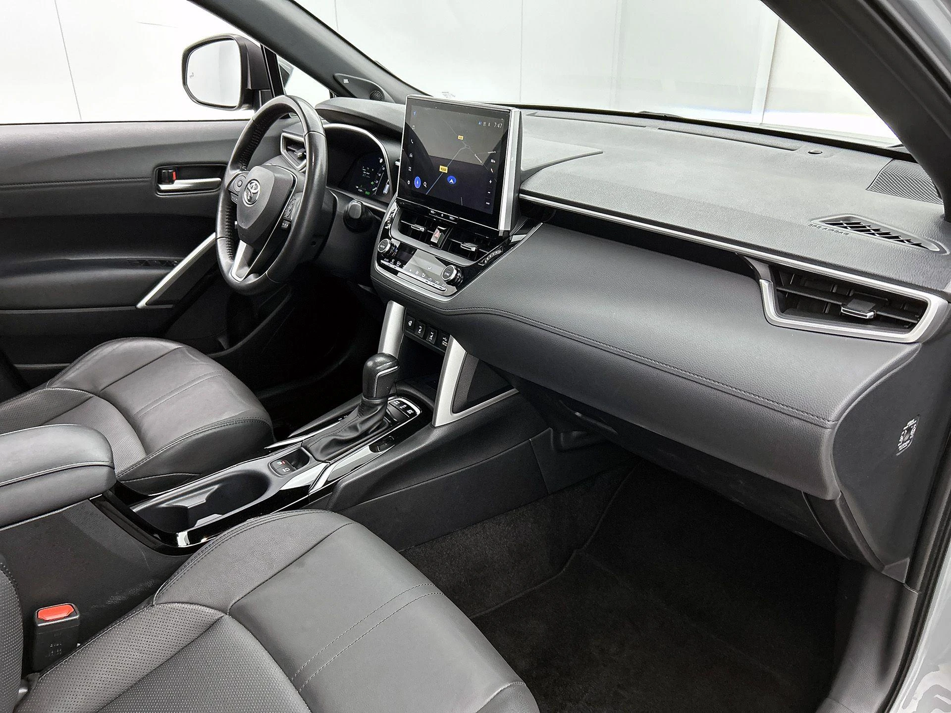 Toyota-Corolla Cross-image-20