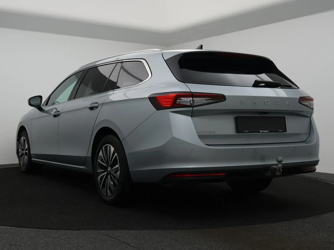 Škoda-Superb-image-1