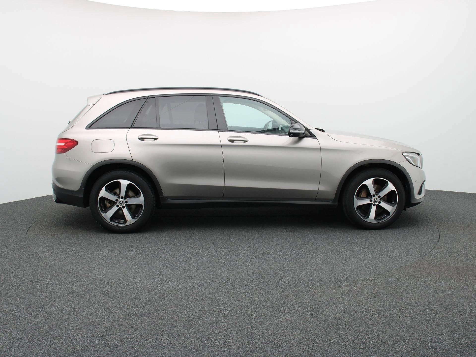 Mercedes-Benz GLC 250 4MATIC + LEDER + LED + TREKHAAK +