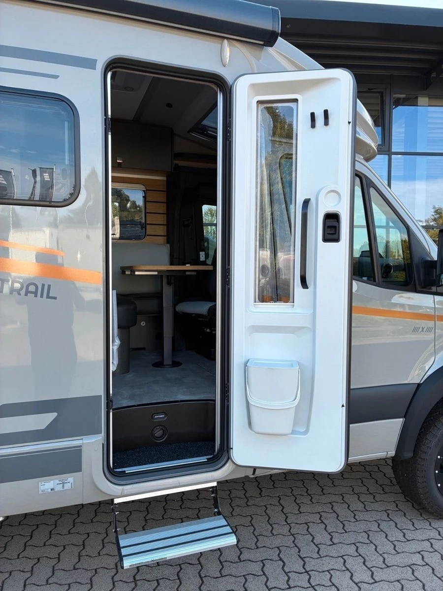 Hymer--image-24
