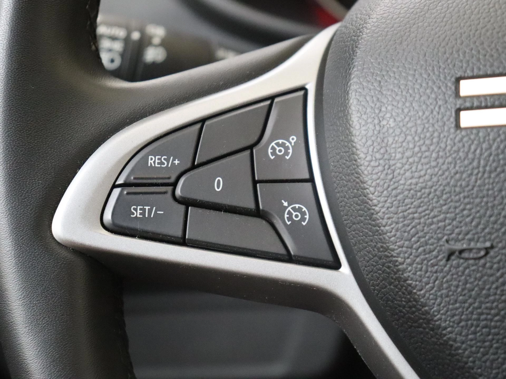 Dacia-Sandero Stepway-image-12