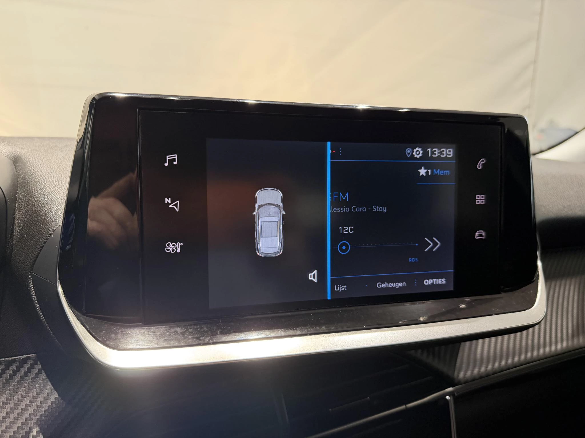 Peugeot-2008-image-12