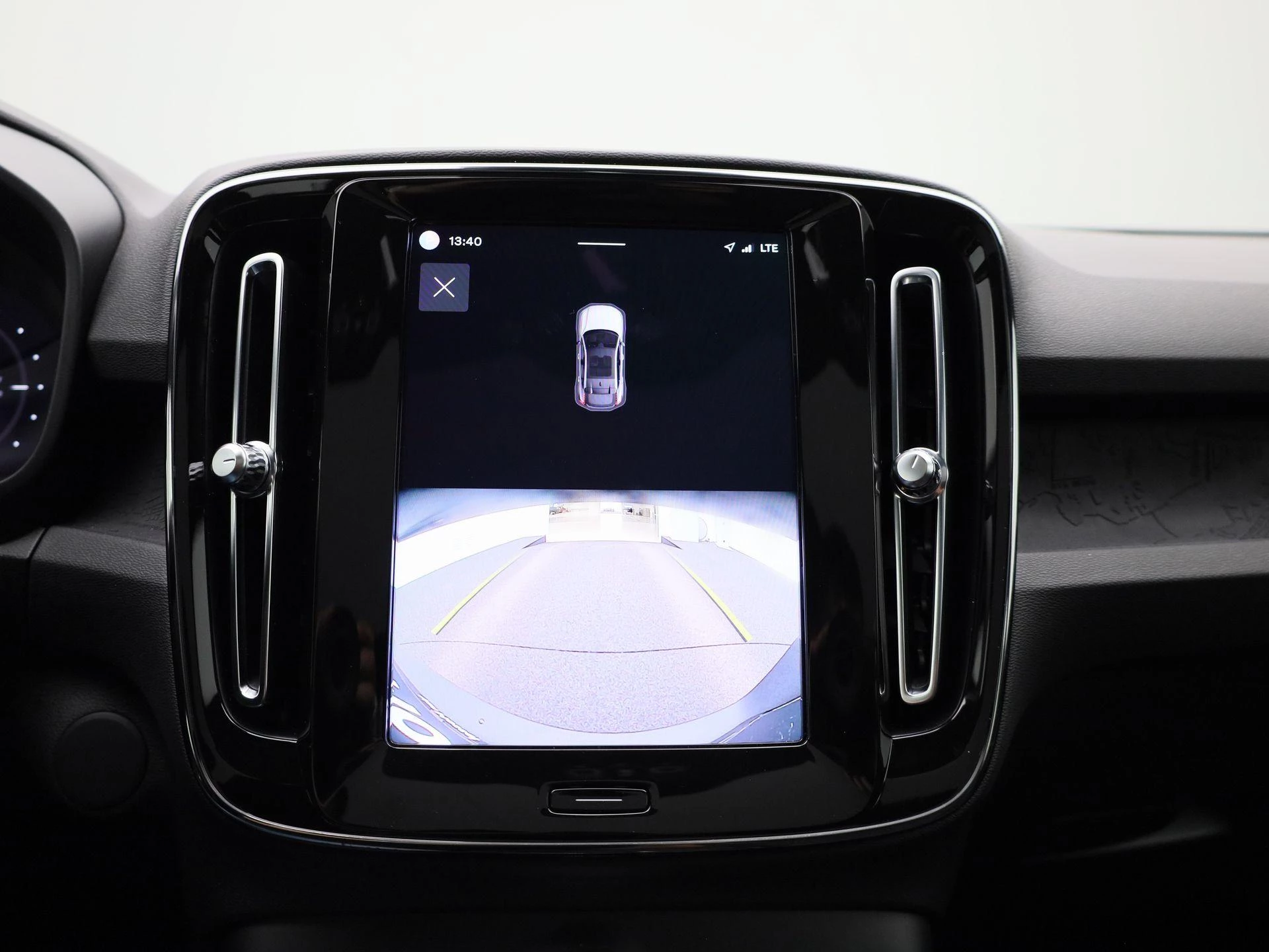 Volvo-C40-image-29