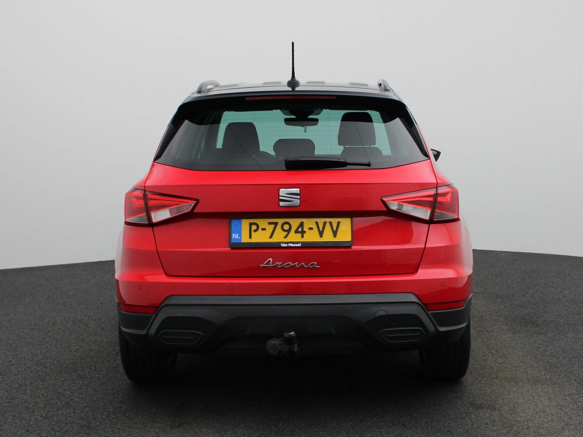 SEAT-Arona-image-4