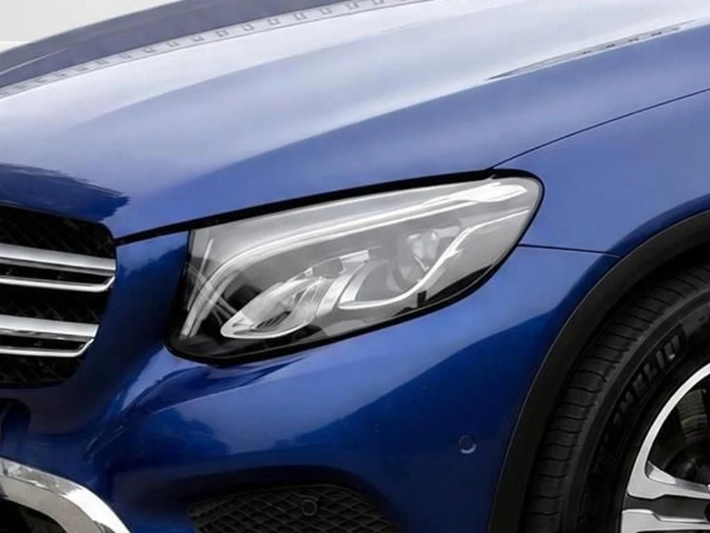 Mercedes-Benz-GLC 350 d-image-3