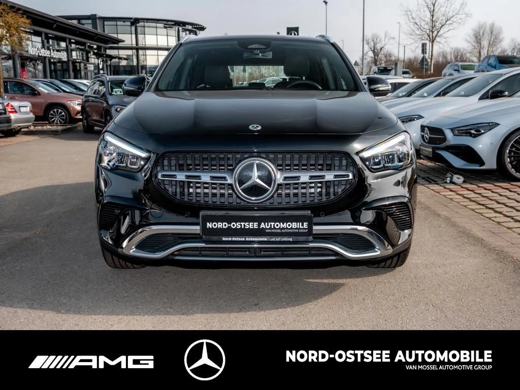 Mercedes-Benz-GLA-image-1