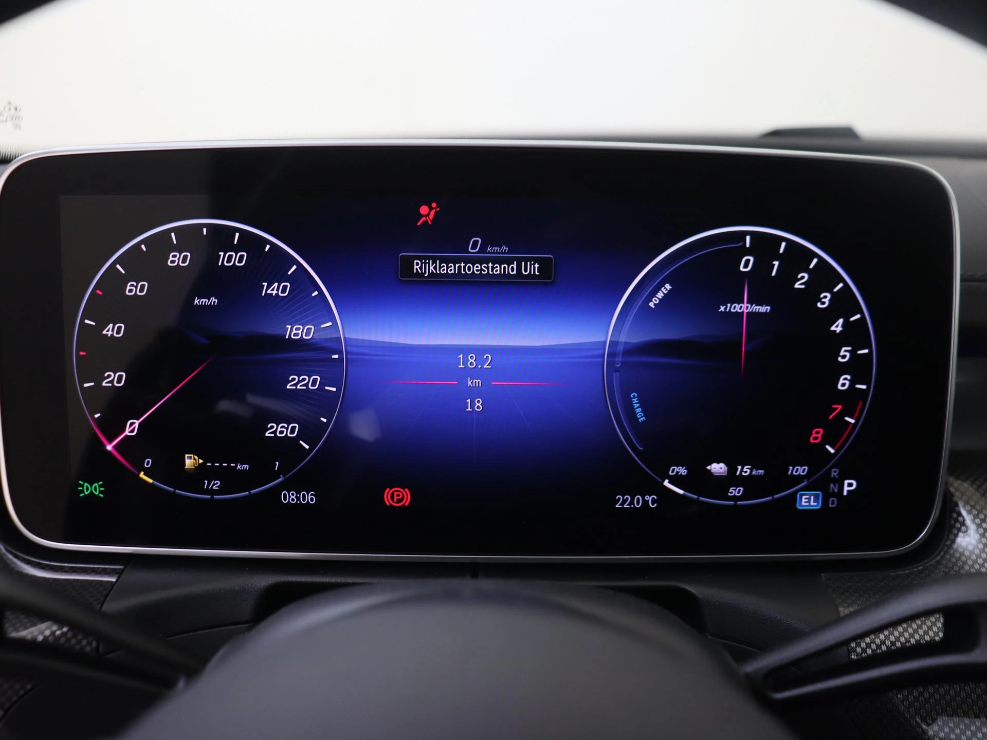 Mercedes-Benz-C-Klasse-image-10