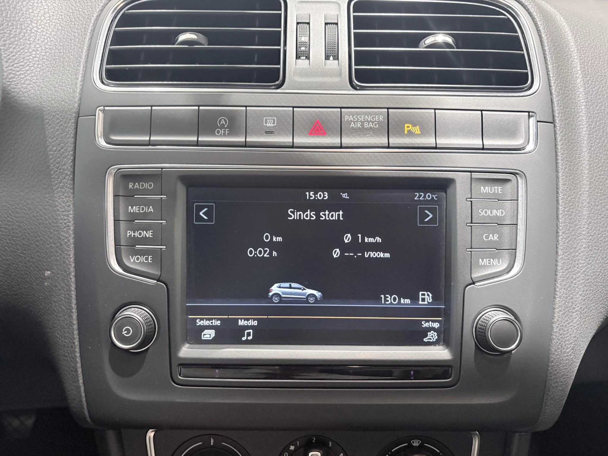 Volkswagen-Polo-image-24