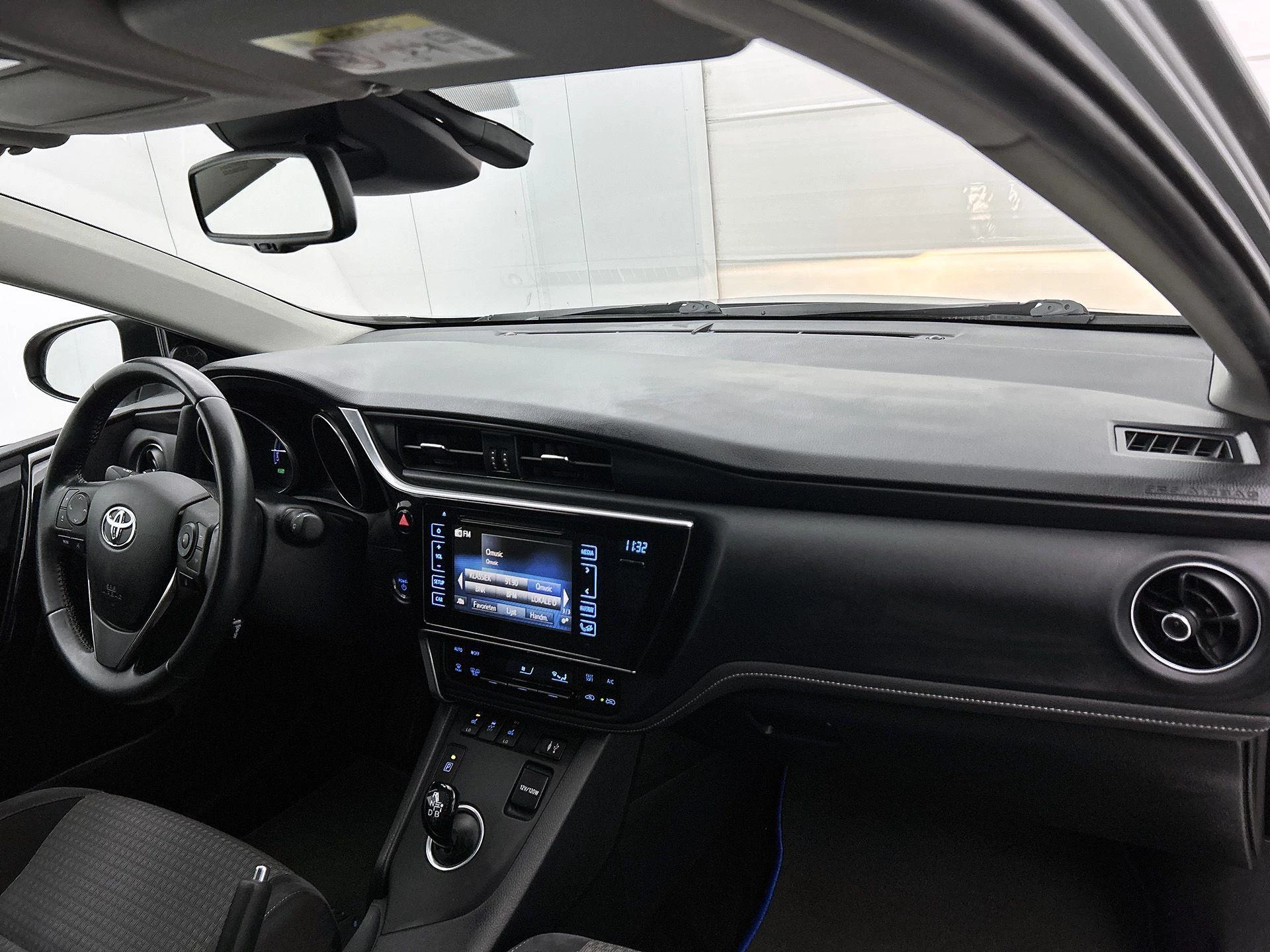 Toyota-Auris-image-16