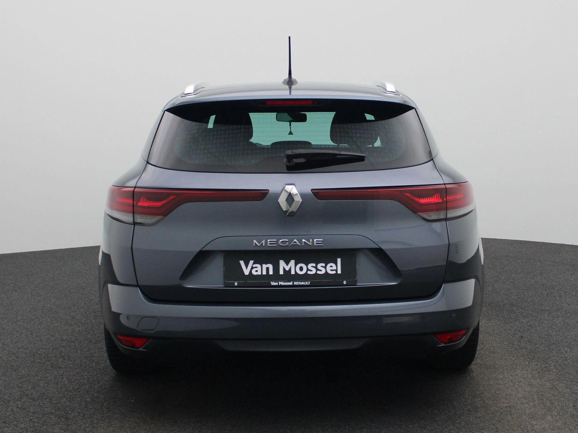 Renault-Mégane Grand Tour-image-4