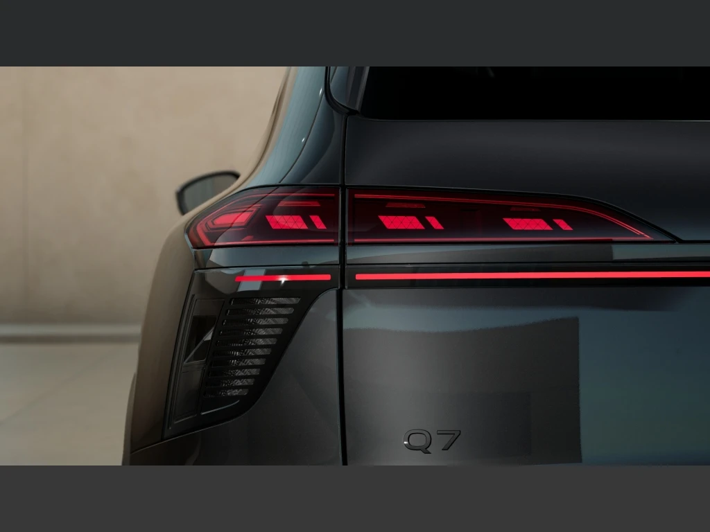 Audi-Q7-image-6