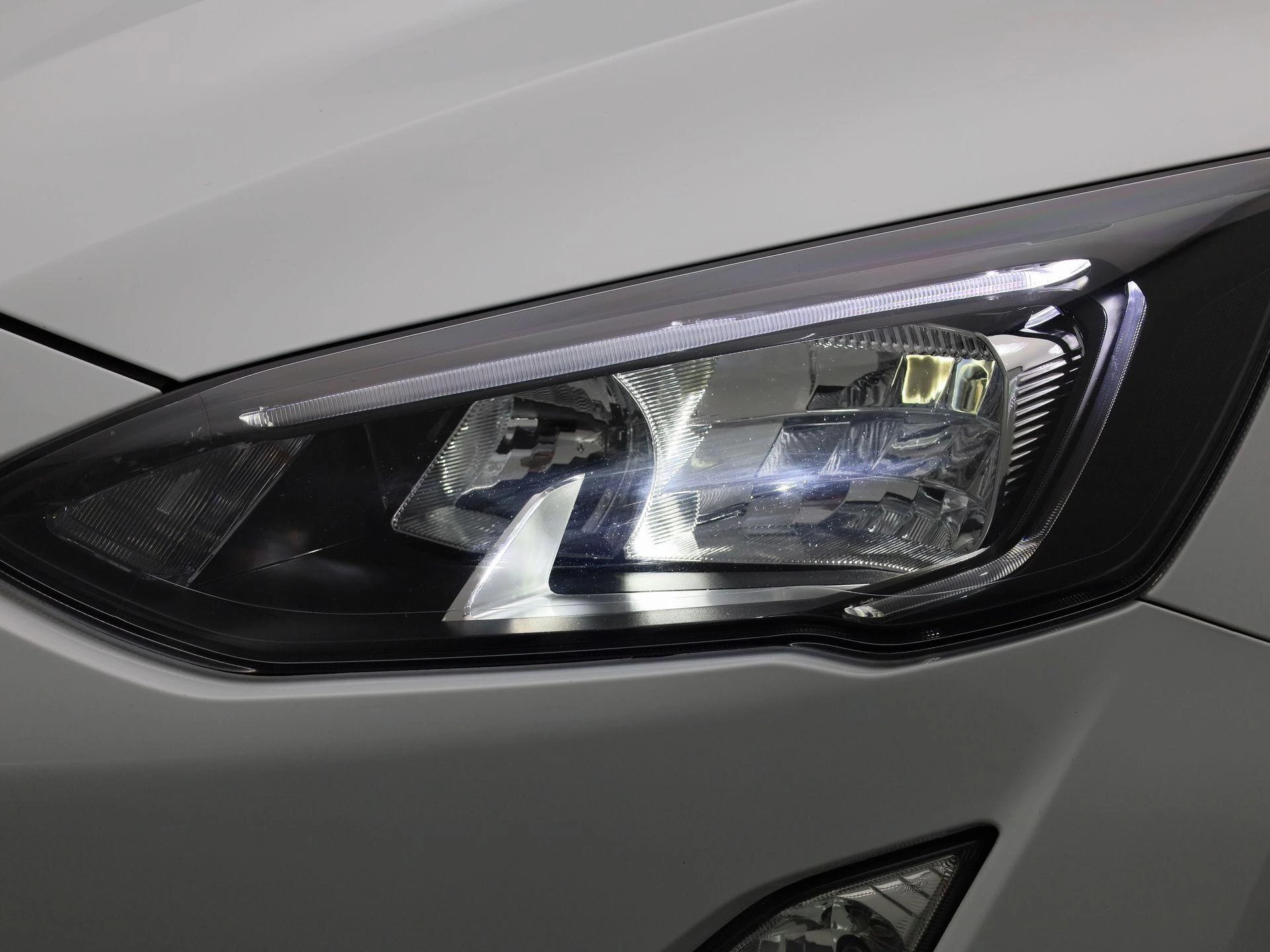 Ford Focus Wagon 1.0 EcoBoost Titanium X Business