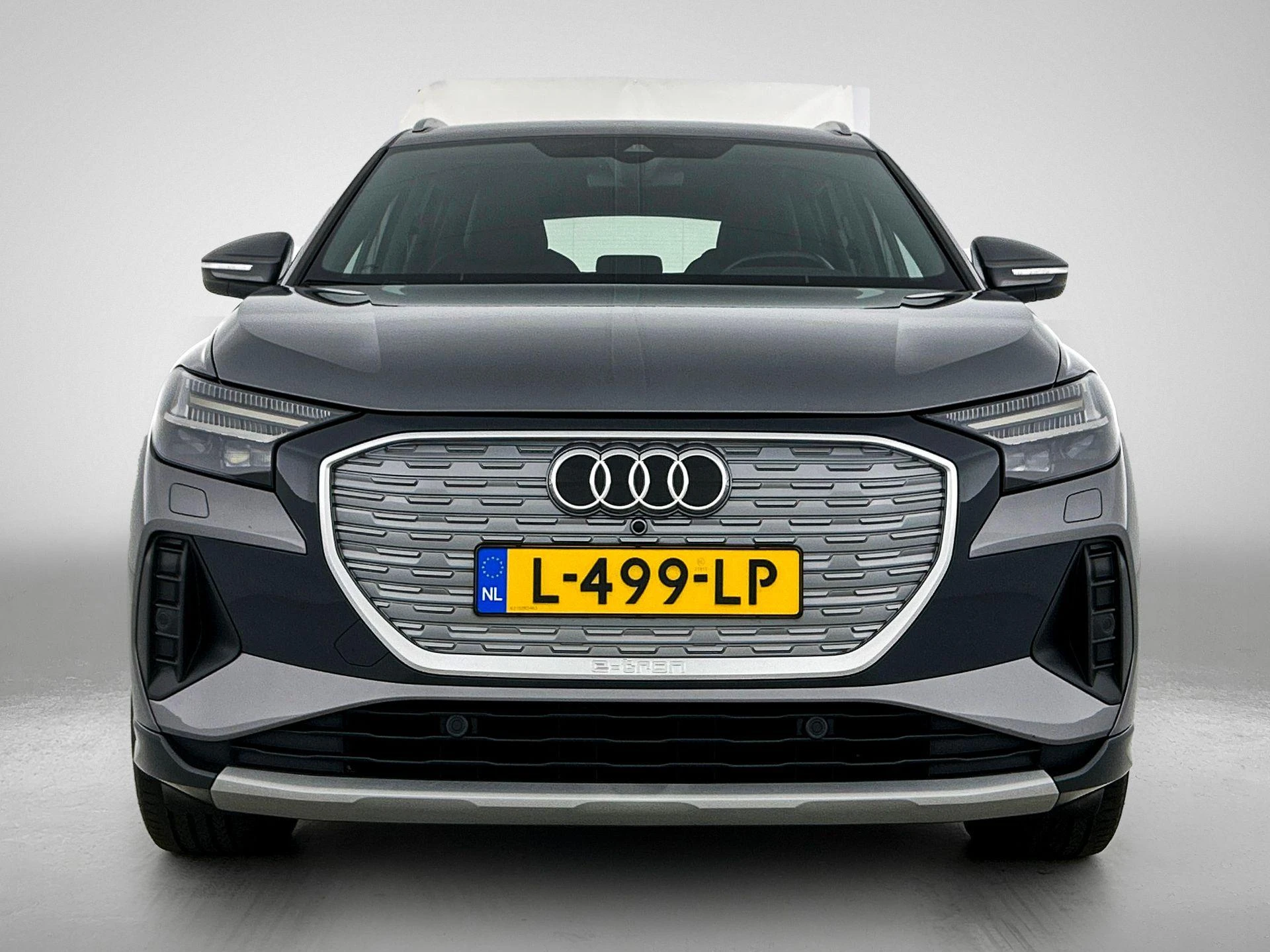 Audi-Q4 e-tron-image-4