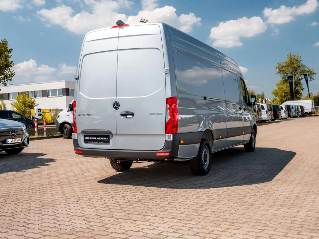 Mercedes-Benz-Sprinter 317-image-5
