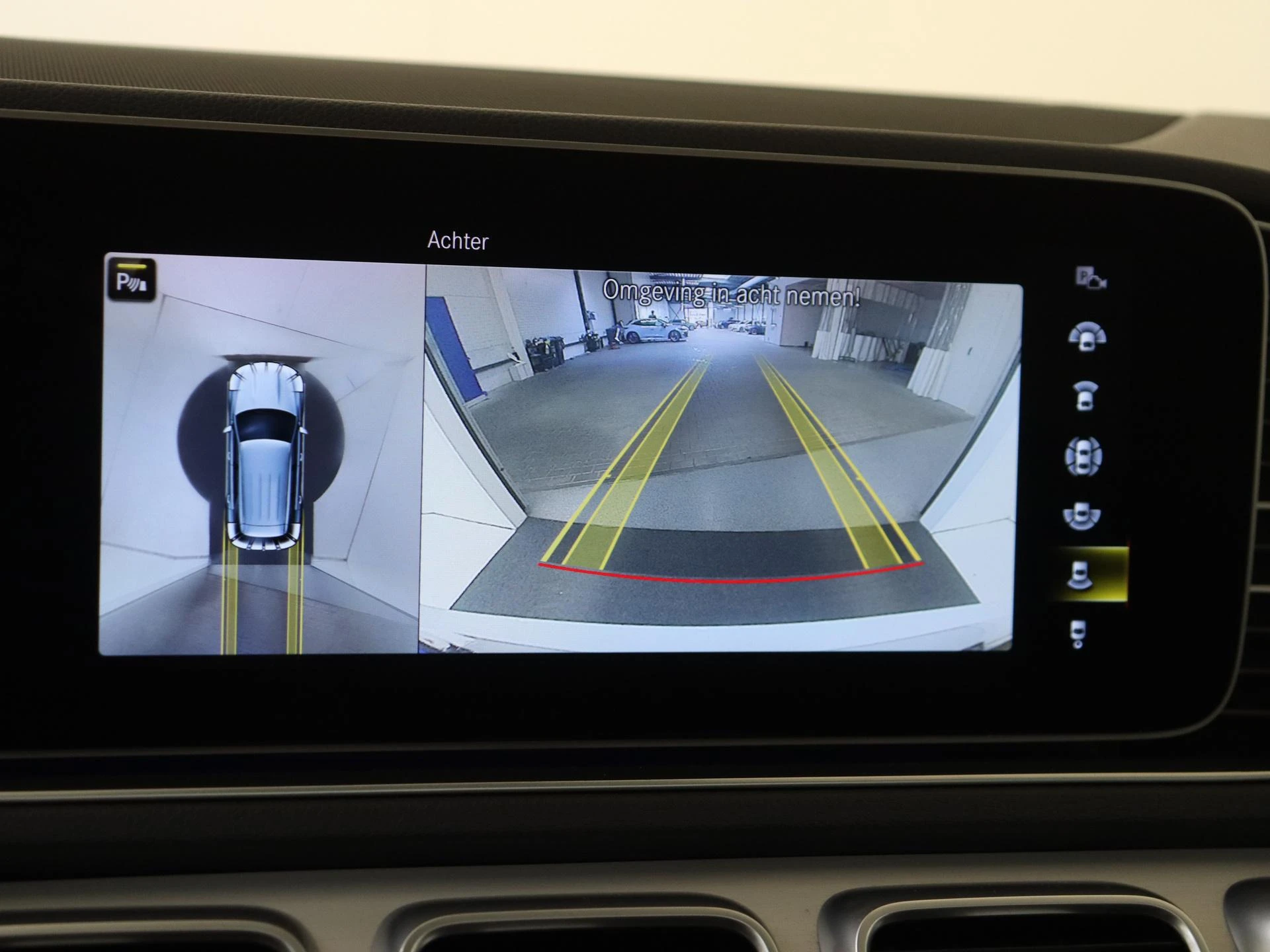Mercedes-Benz-GLE-image-17