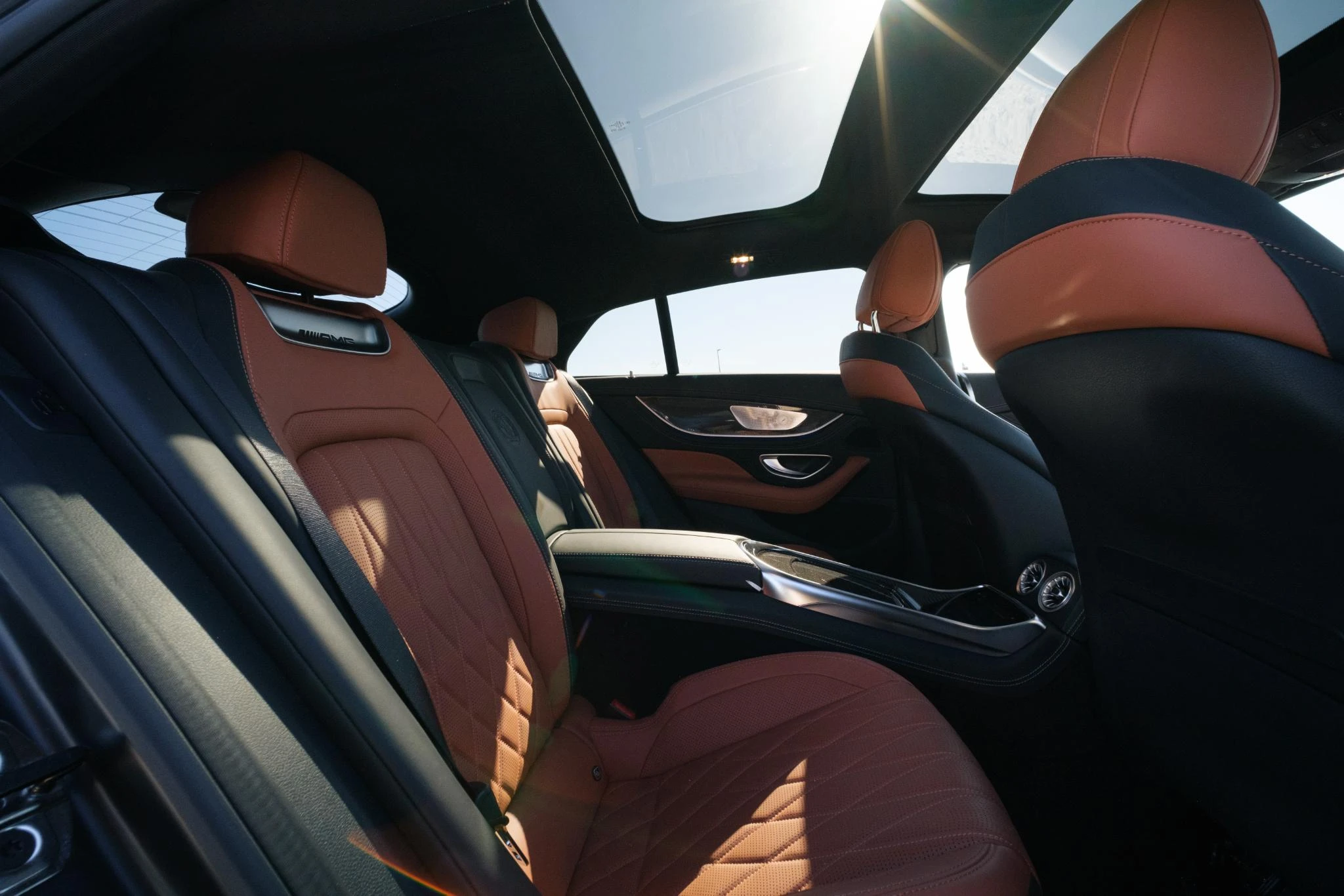 Mercedes-AMG-GT-image-33