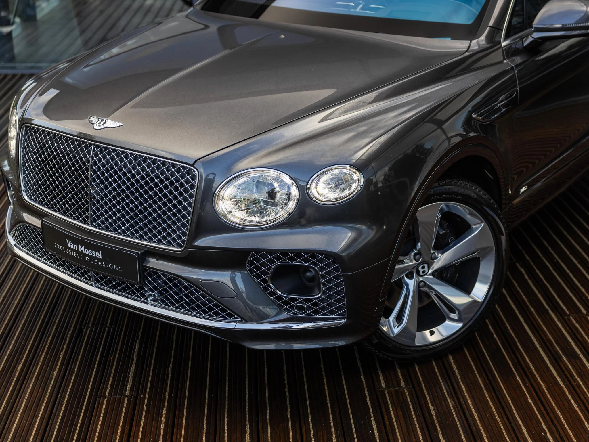 Bentley-Bentayga-image-71