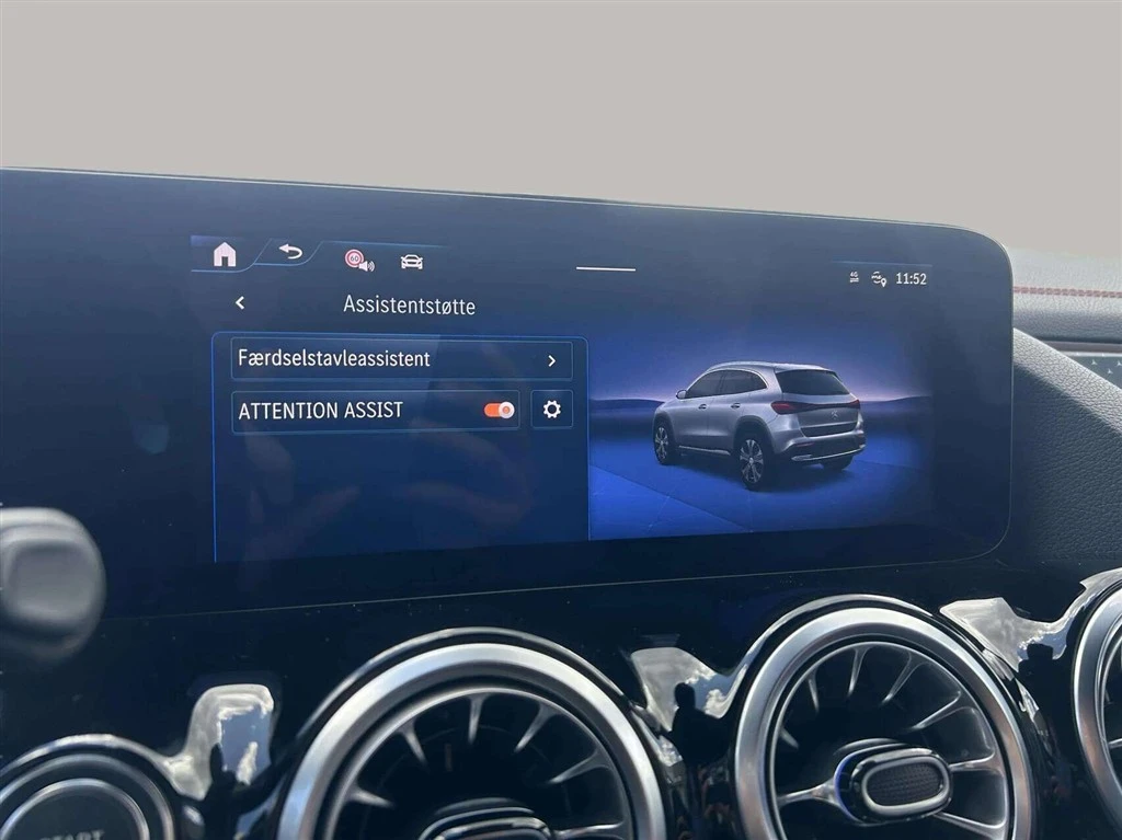 Mercedes-Benz-EQA-image-19