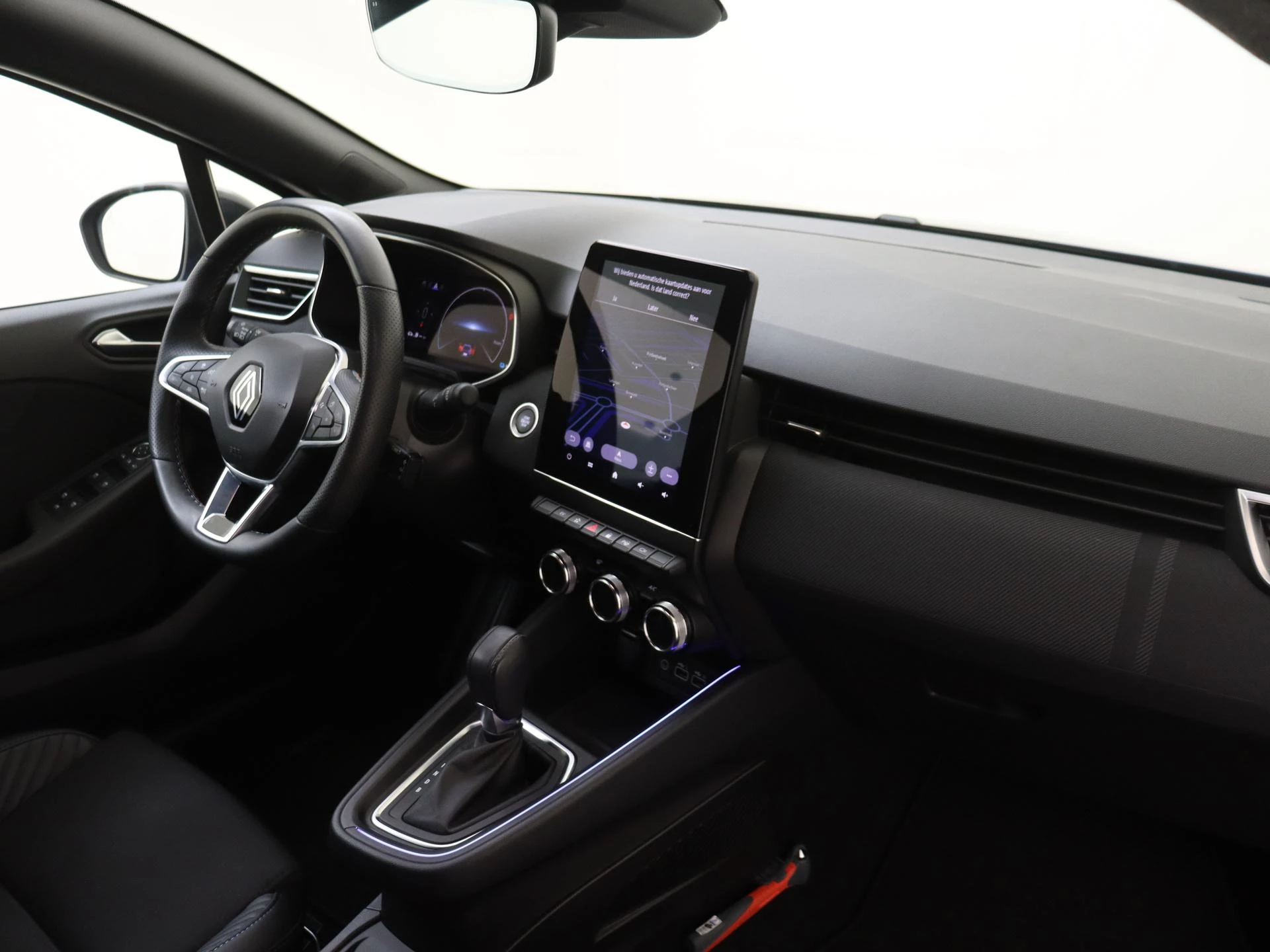 Renault-Clio-image-8