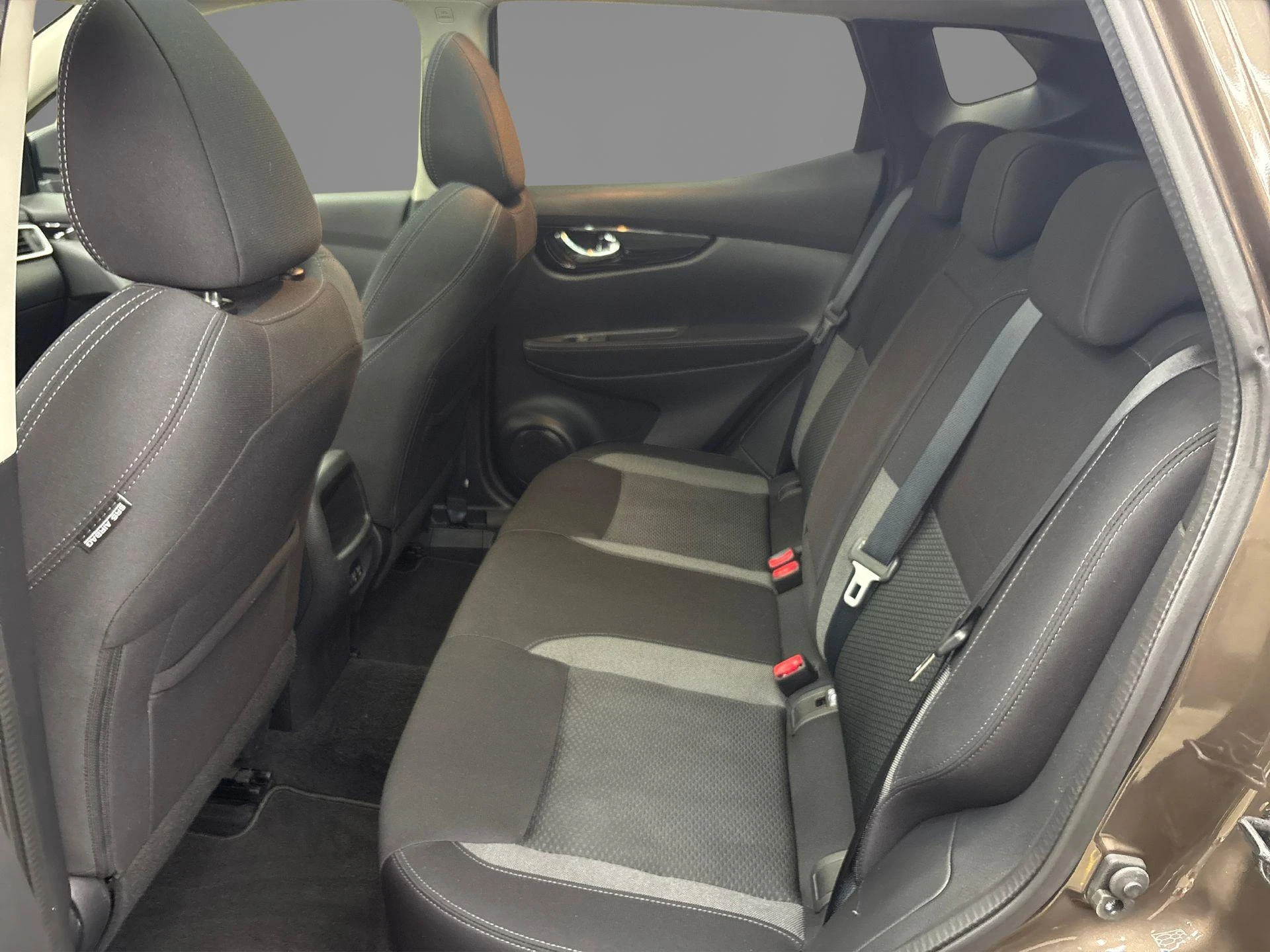 Nissan-QASHQAI-image-8