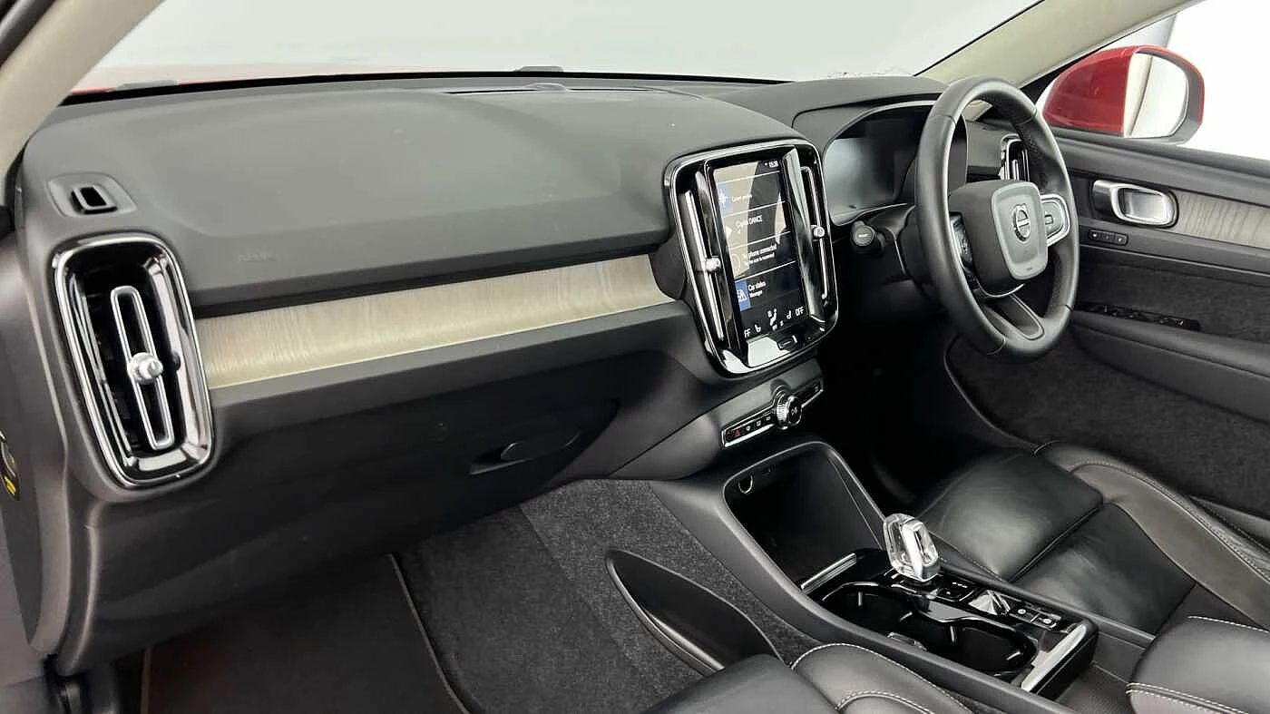 Volvo-XC40-image-3