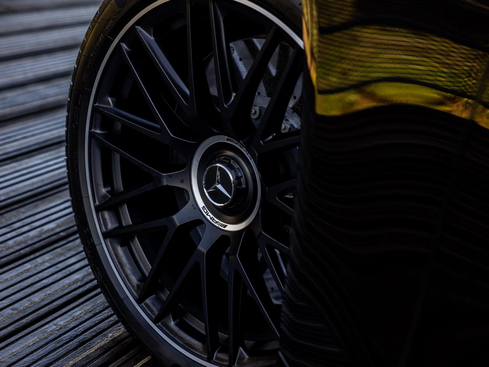 Mercedes-Benz-S-Klasse-image-12