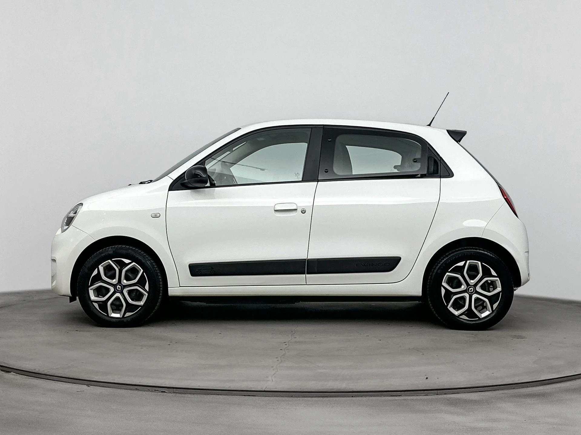 Renault-Twingo-image-1
