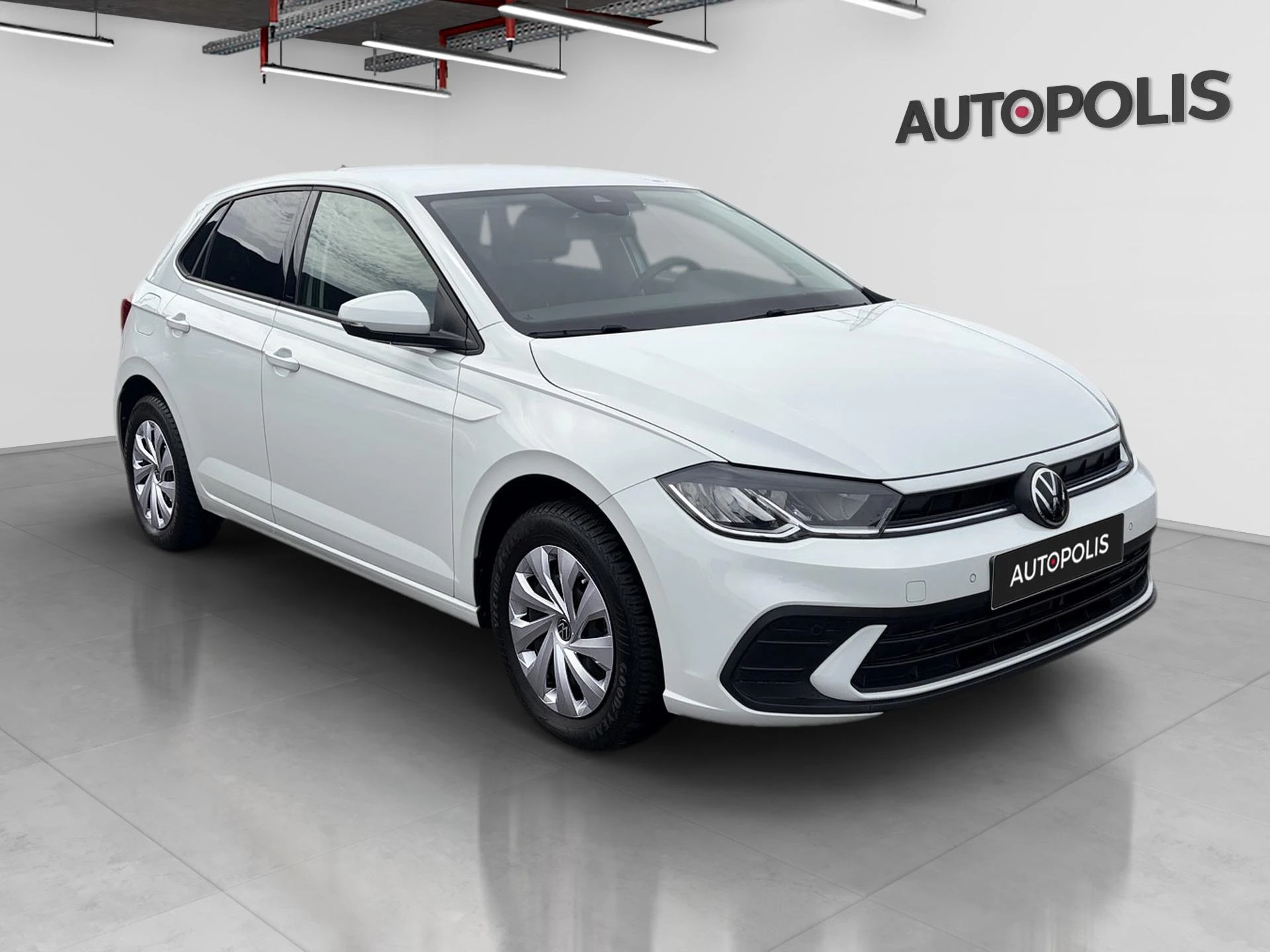 Volkswagen-Polo-image-18
