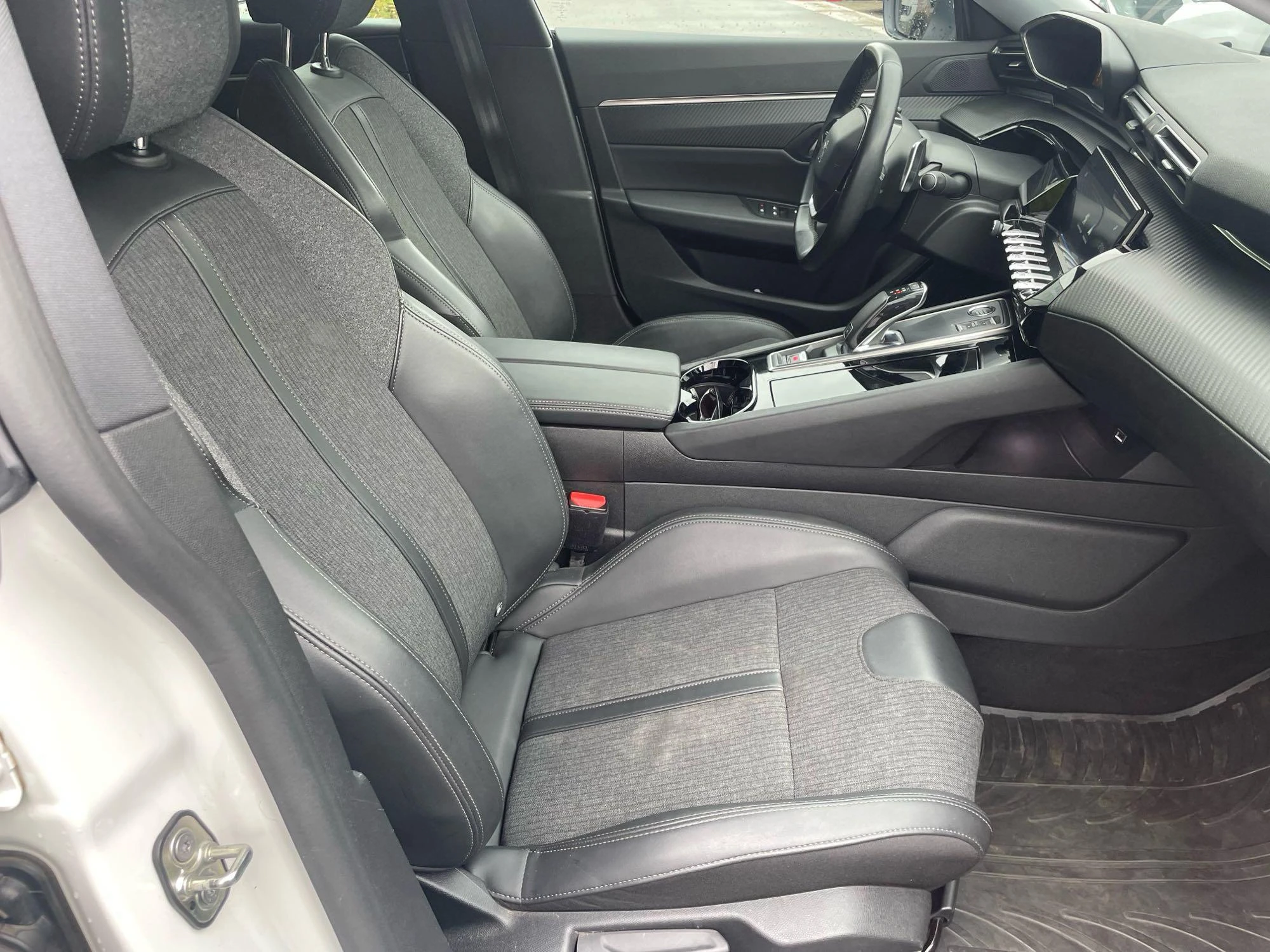 Peugeot-508-image-23