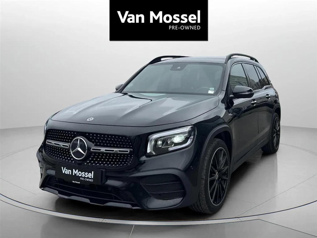 Mercedes-Benz-GLB-image-0