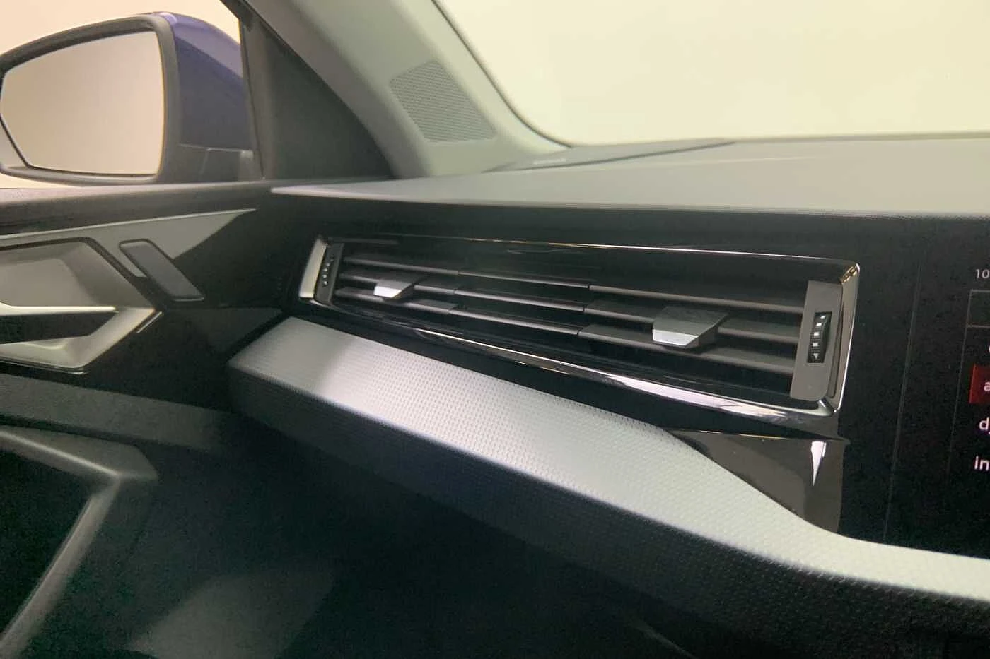 Audi-A1 Sportback-image-19