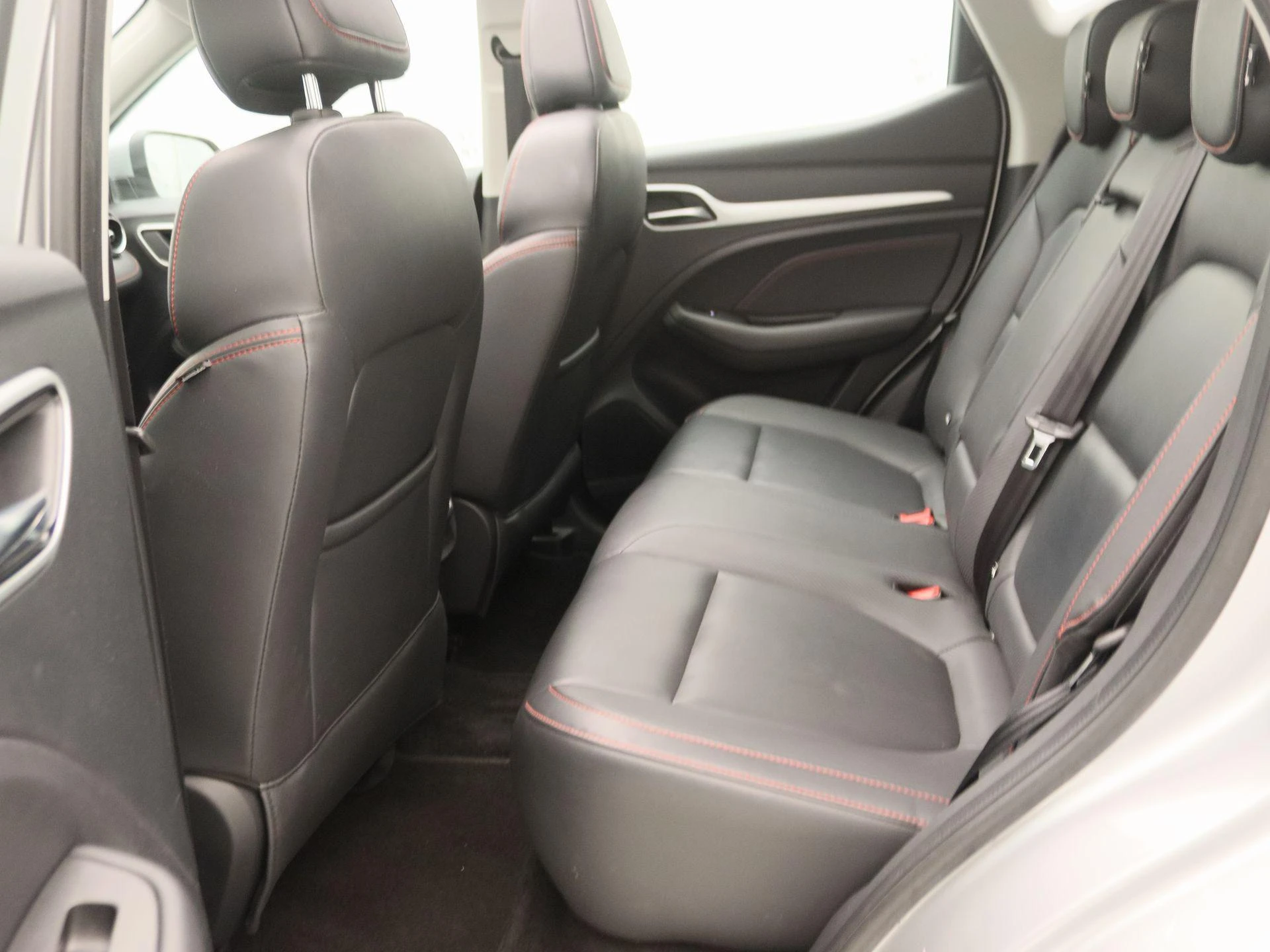 MG Standard Range Luxury 50 kWh