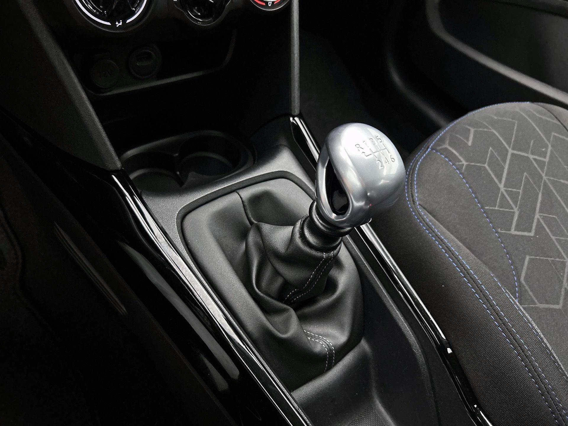 Peugeot-2008-image-9