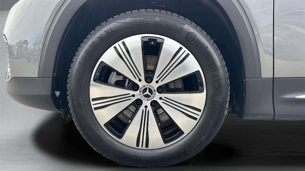 Mercedes-Benz-EQB-image-8