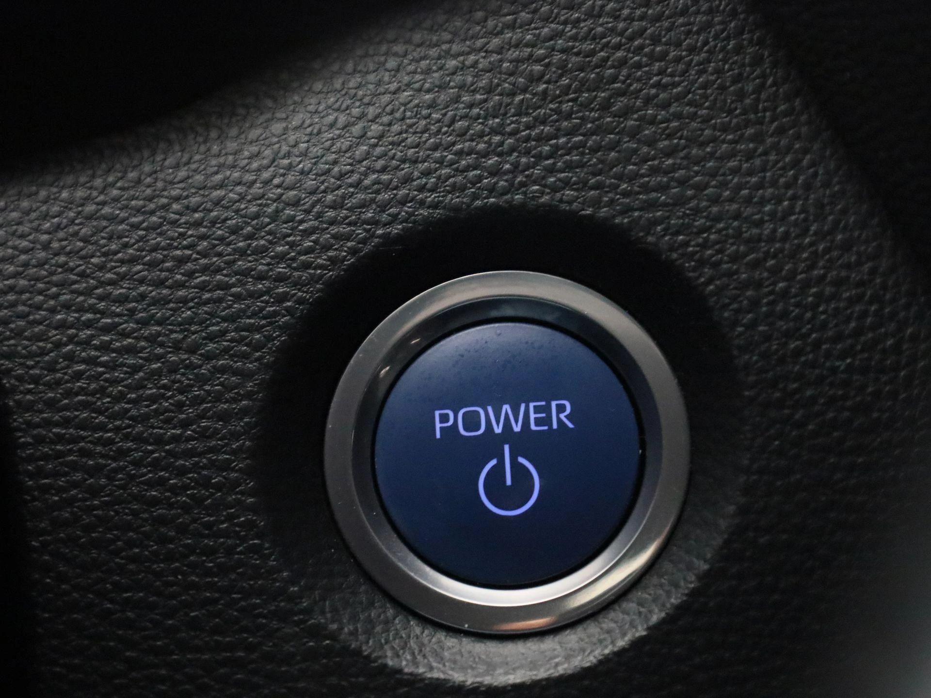 Toyota-Corolla Touring Sports-image-26
