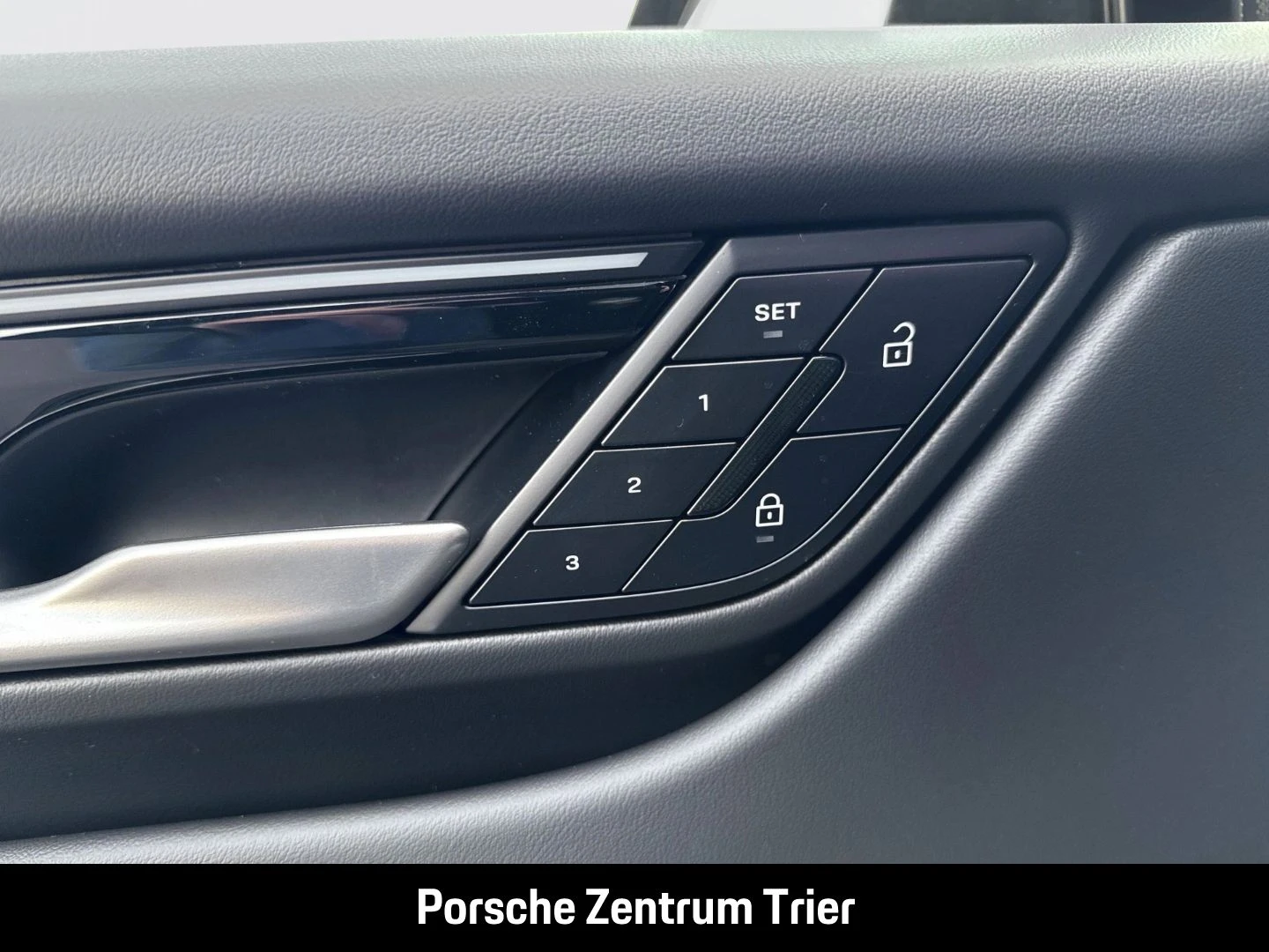 Porsche-Macan-image-23