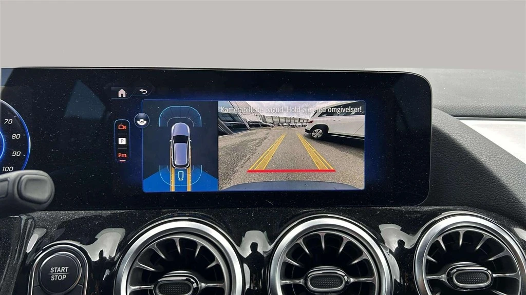 Mercedes-Benz-EQA-image-14