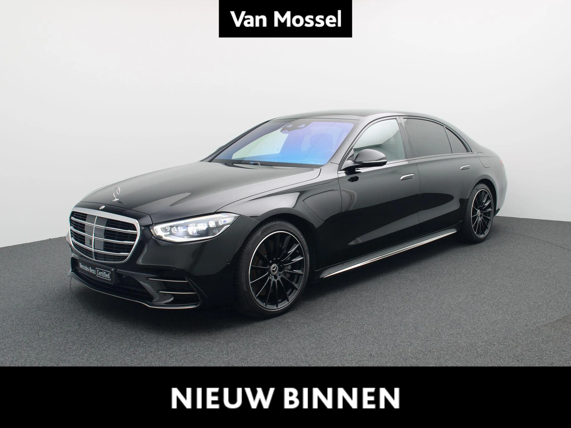 Mercedes-Benz-S-Klasse-image-0